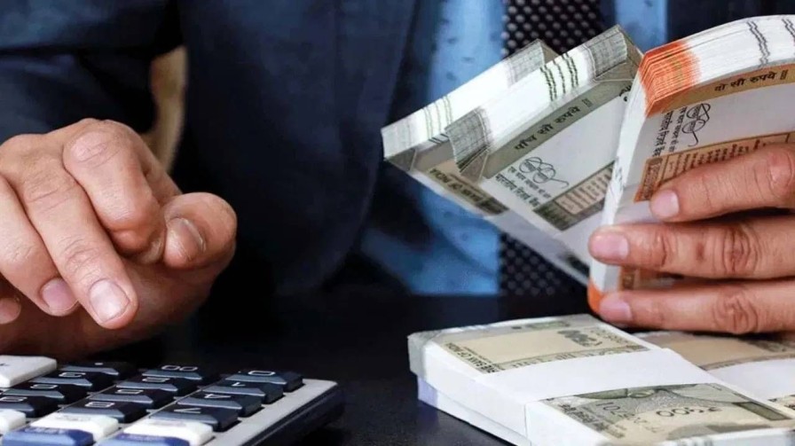 या सुरक्षित सरकारी योजनेत दर महिन्याला मिळवा ₹61,000 पर्यंत उत्पन्न! या सुरक्षित सरकारी योजनेत दर महिन्याला मिळवा ₹61,000 पर्यंत उत्पन्न!